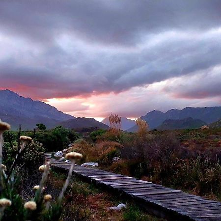 La Mer Seafront Selfcatering Accommodation Kleinmond Exterior foto
