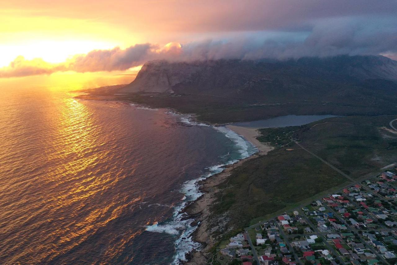 La Mer Seafront Selfcatering Accommodation Kleinmond Exterior foto